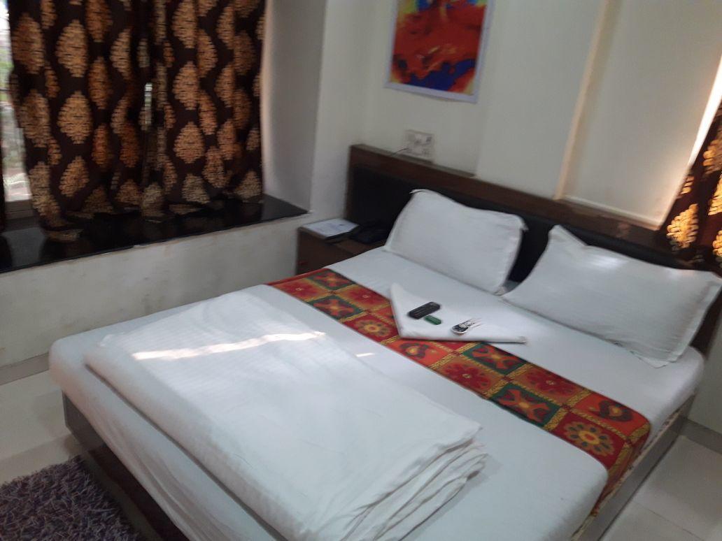 Akshara Residency Hotel Mumbai Exterior foto