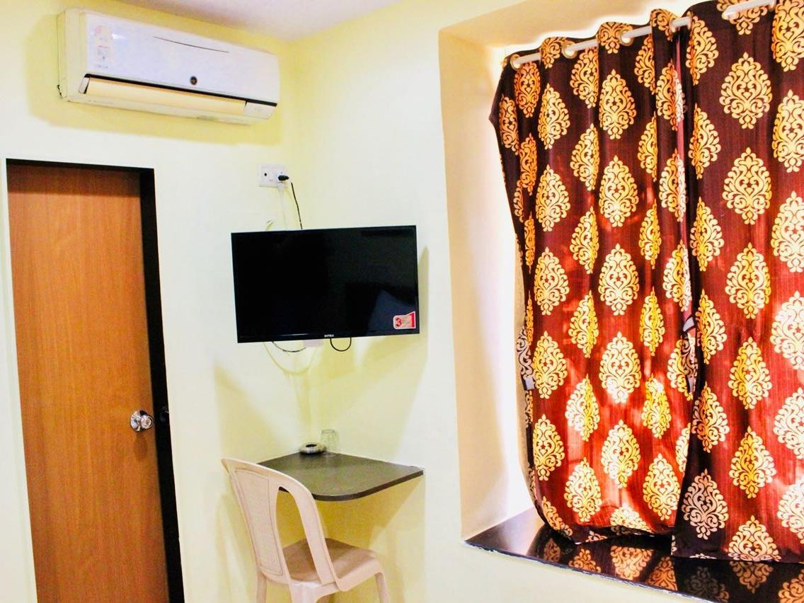 Akshara Residency Hotel Mumbai Exterior foto